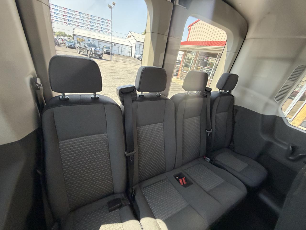 Ford Transit Passenger Wagon T-350 148" Med Roof XLT RWD 2023