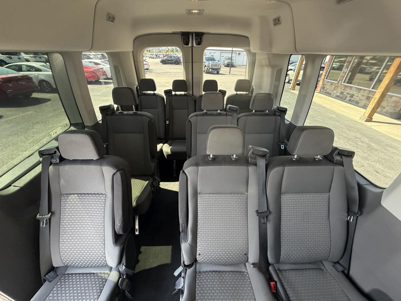 Ford Transit Passenger Wagon T-350 148" Med Roof XLT RWD 2023