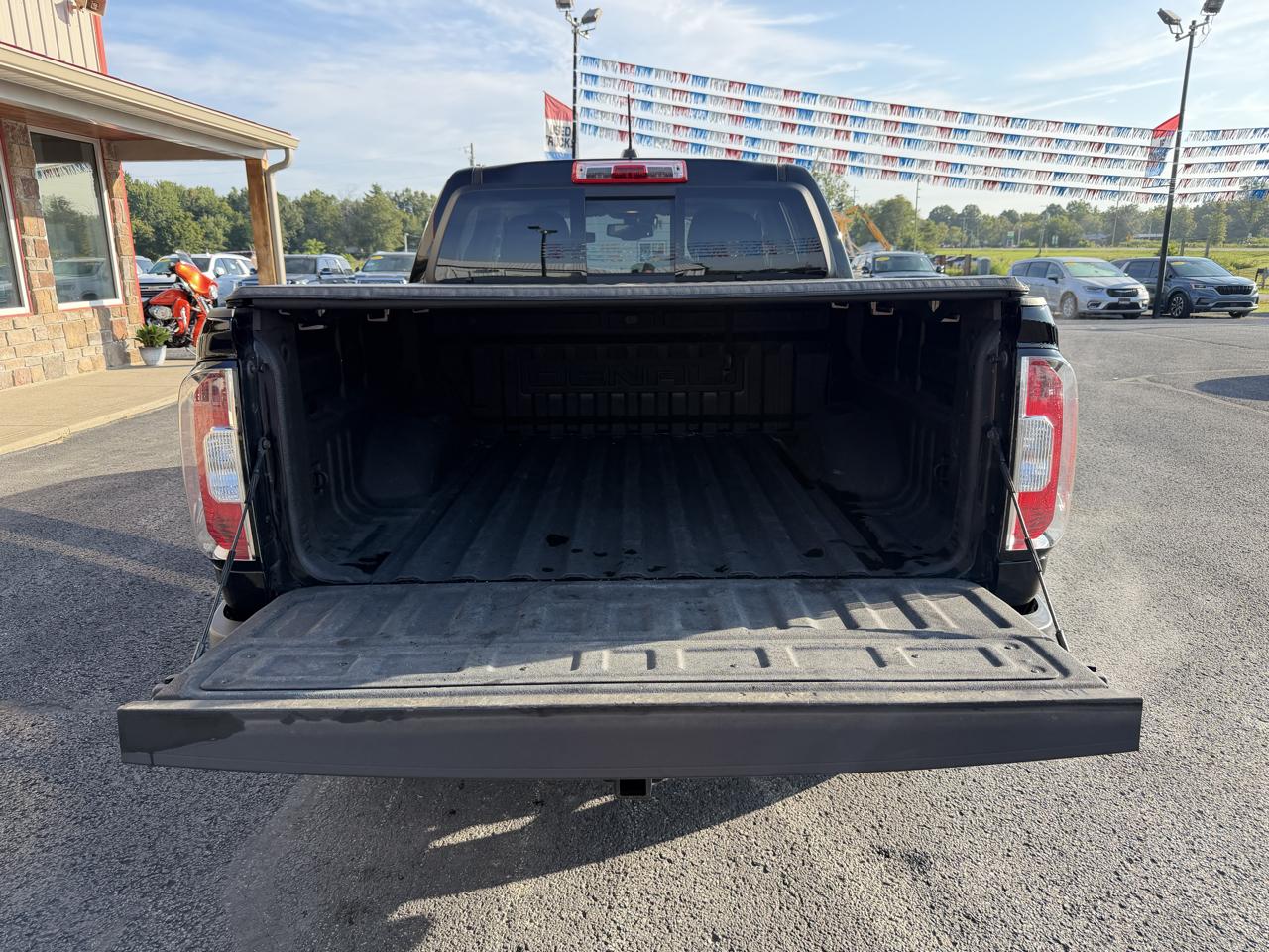 GMC Canyon 4WD Crew Cab 128.3" Denali 2019