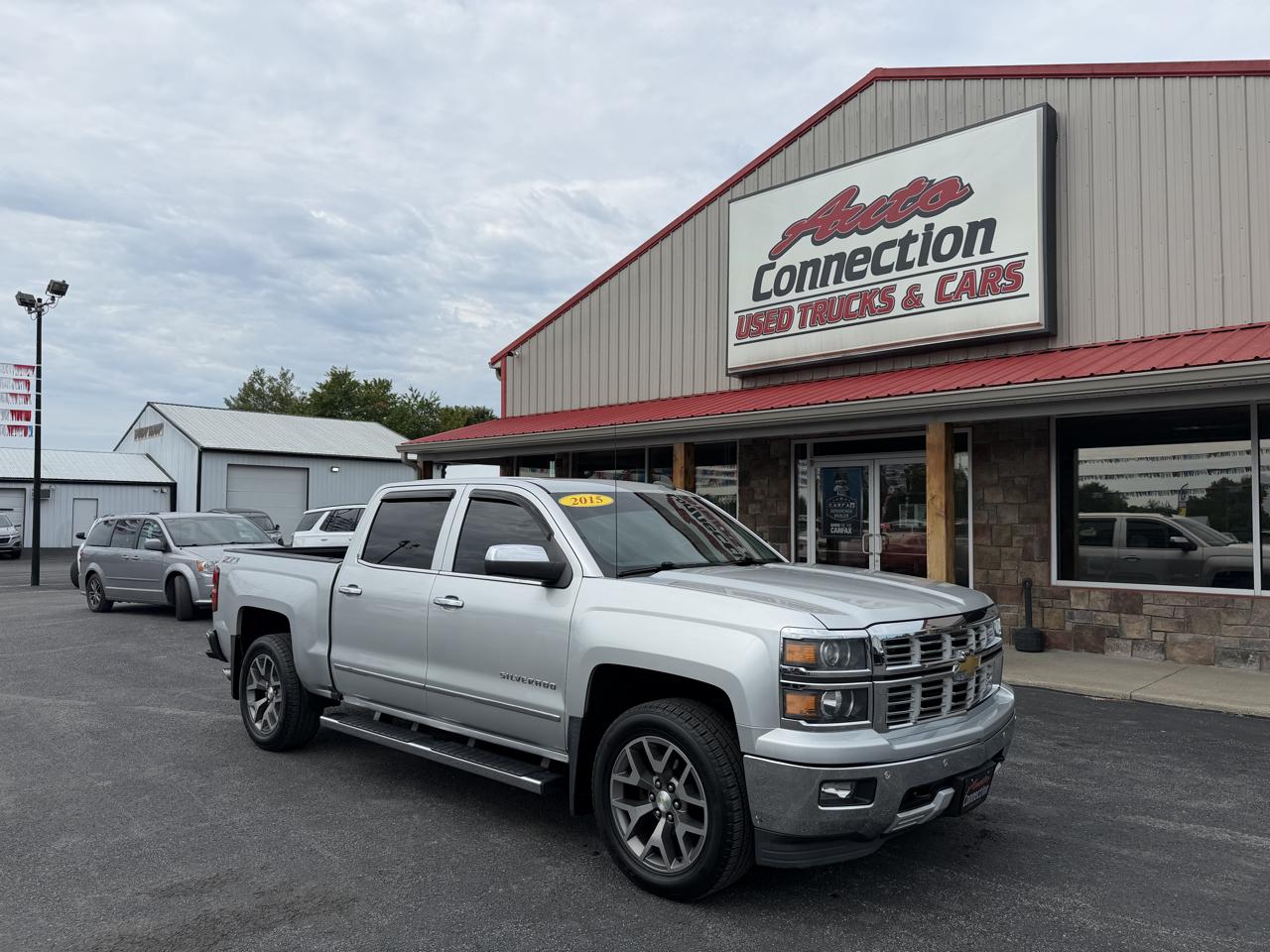 2015 Chevrolet Silverado 1500 4WD Crew Cab 143.5" LTZ w/1LZ