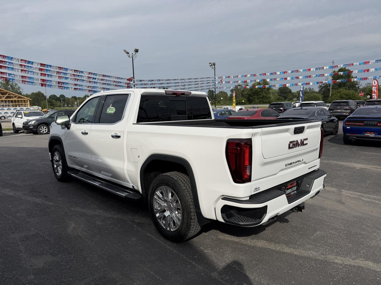 GMC Sierra 1500 4WD Crew Cab 147" Denali 2024