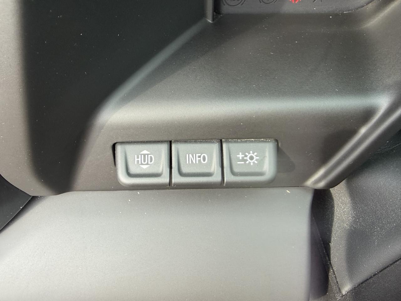GMC Sierra 1500 4WD Crew Cab 147" Denali 2024