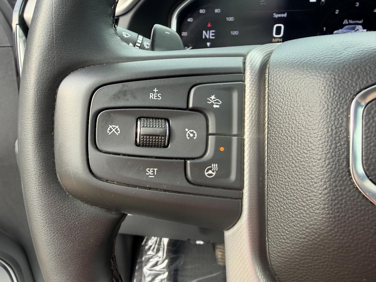 GMC Sierra 1500 4WD Crew Cab 147" Denali 2024