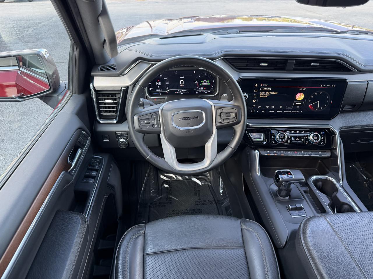 GMC Sierra 1500 4WD Crew Cab 147" Denali 2024