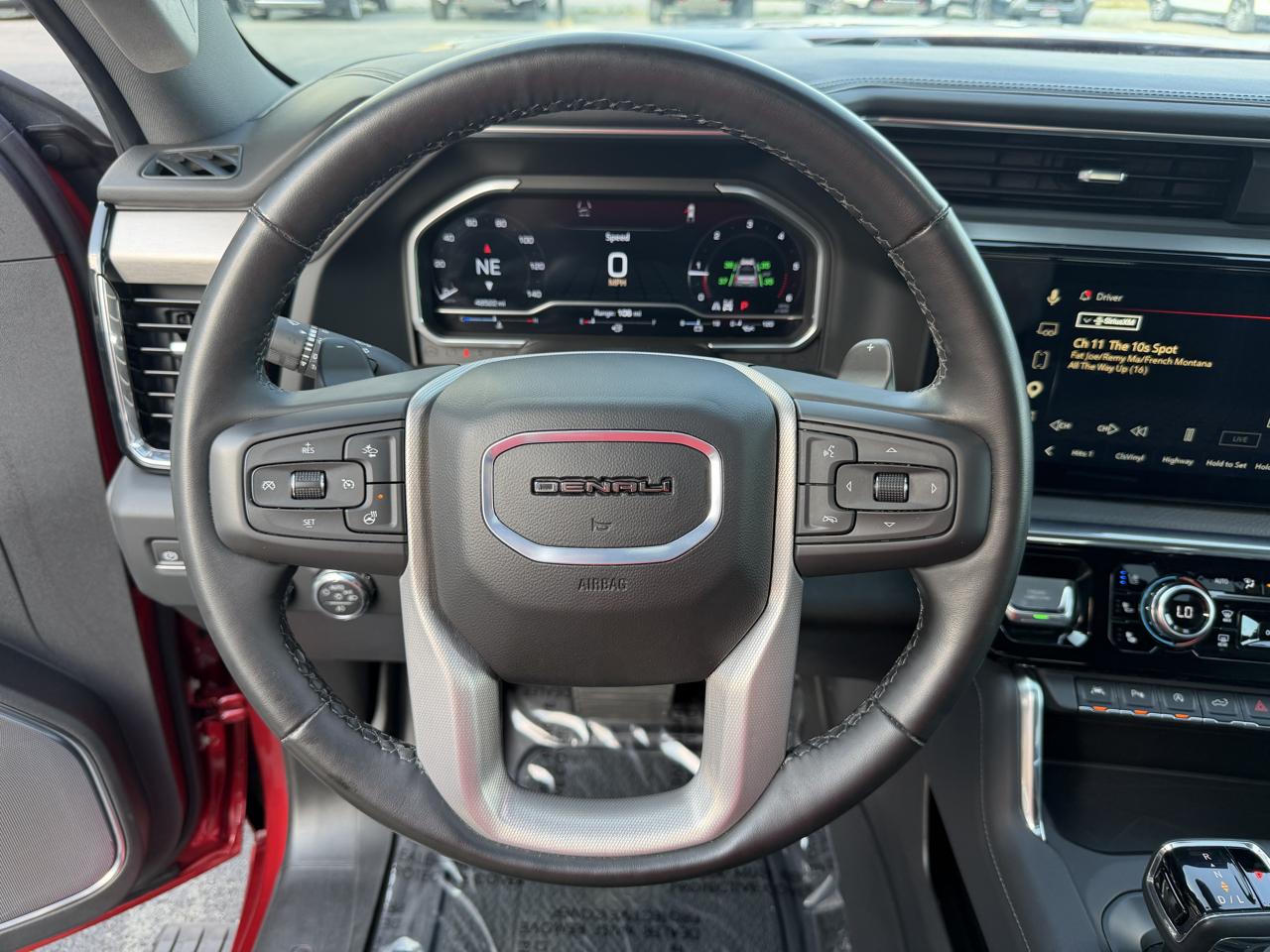 GMC Sierra 1500 4WD Crew Cab 147" Denali 2024