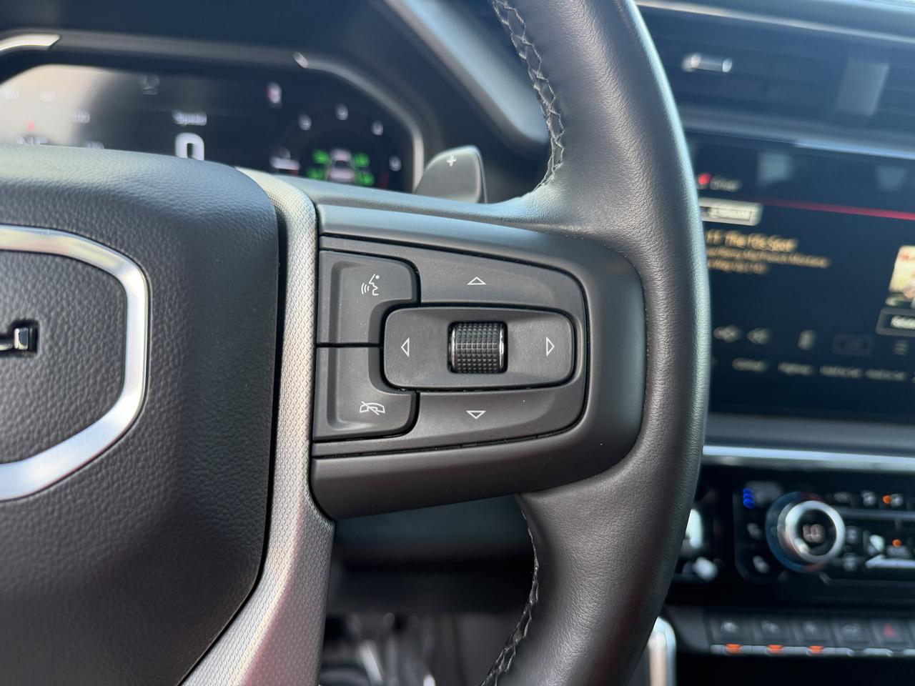 GMC Sierra 1500 4WD Crew Cab 147" Denali 2024