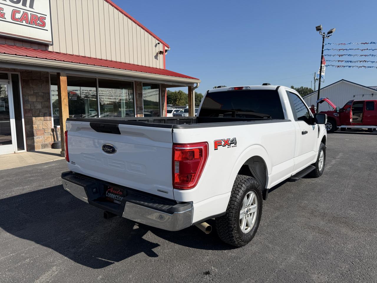 Ford F-150 4WD Reg Cab 141" XL 2022