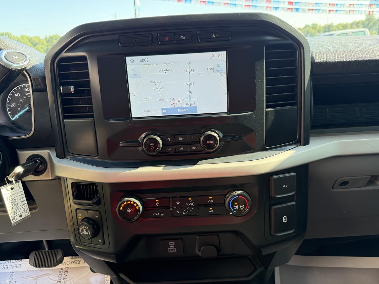 Ford F-150 4WD Reg Cab 141" XL 2022