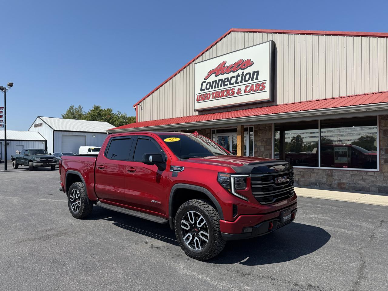 2025 GMC Sierra 1500 4WD Crew Cab 147" AT4