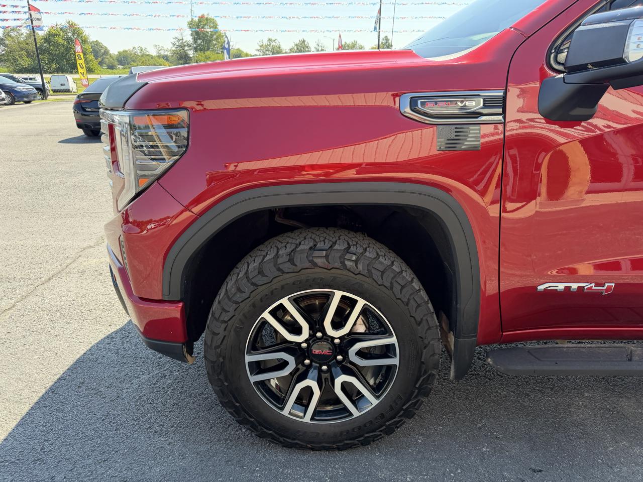 GMC Sierra 1500 4WD Crew Cab 147" AT4 2025