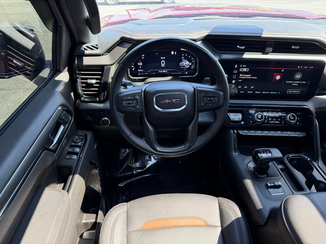 GMC Sierra 1500 4WD Crew Cab 147" AT4 2025