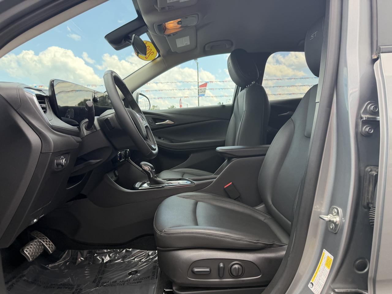 Buick Encore GX AWD 4dr Sport Touring 2024