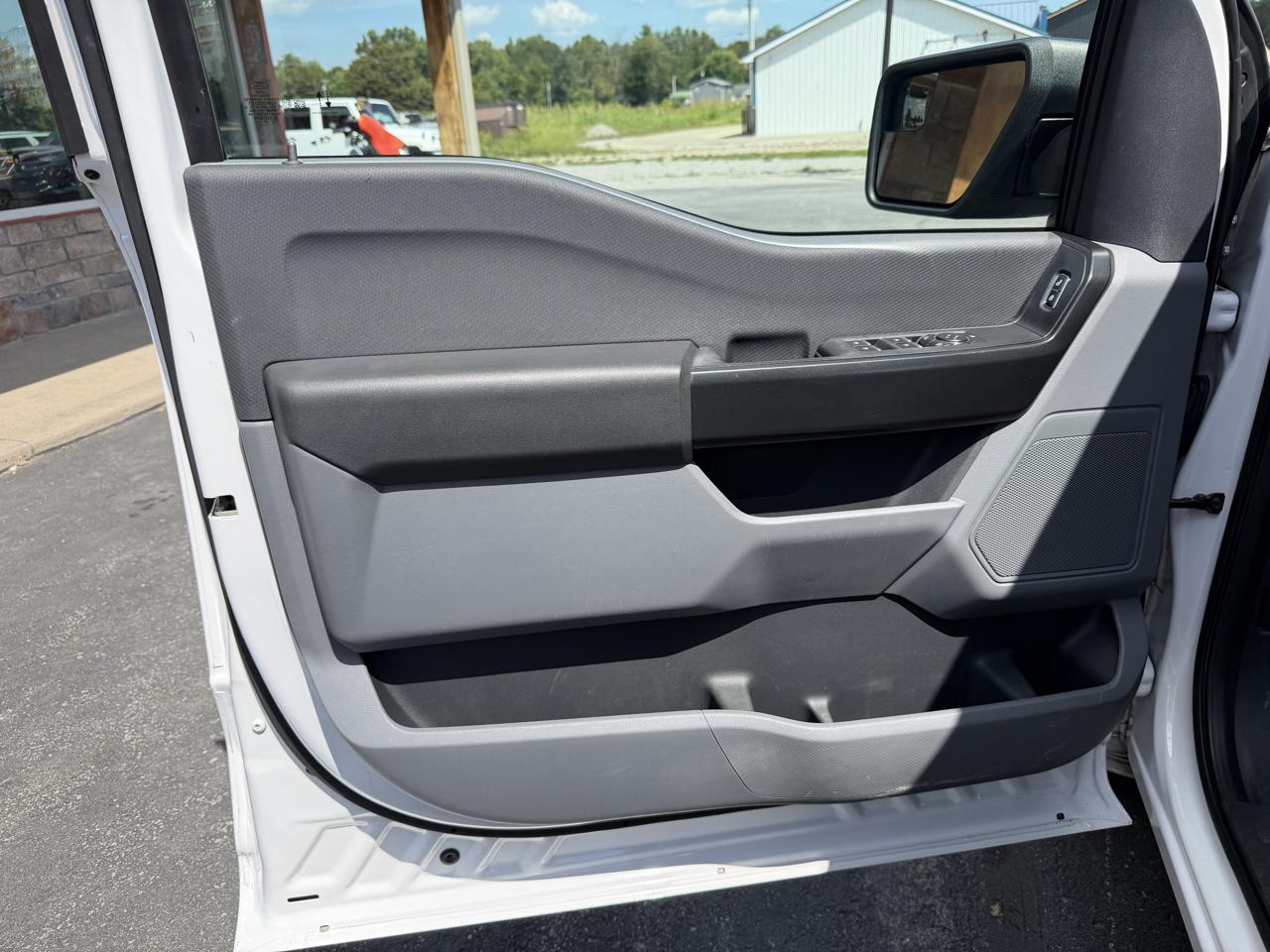 Ford F-150 2WD SuperCrew 157" XL 2021