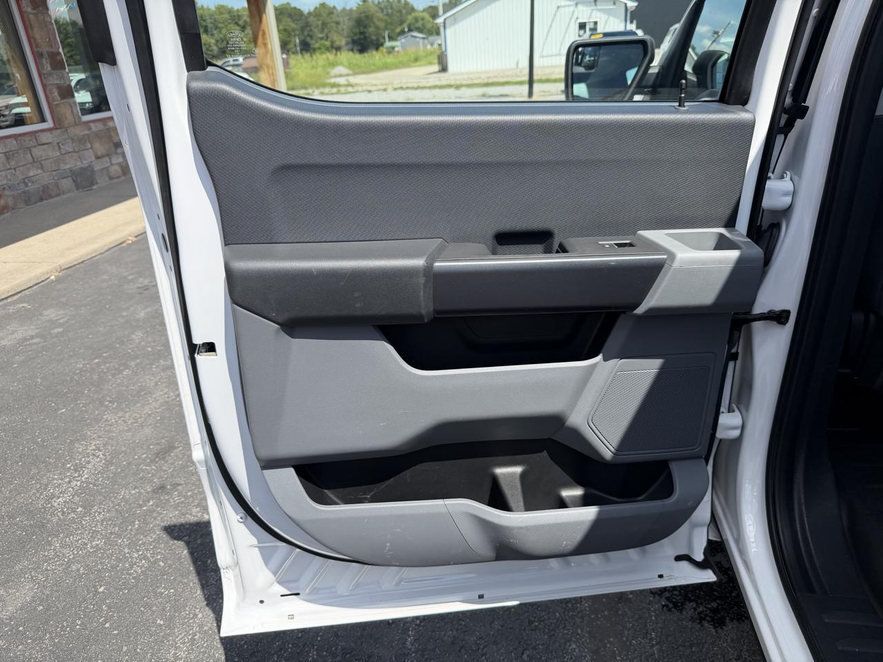 Ford F-150 2WD SuperCrew 157" XL 2021
