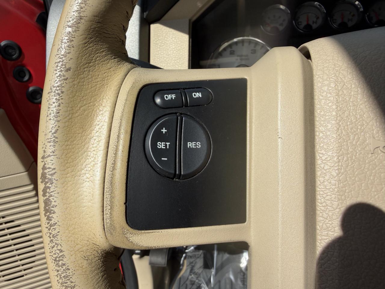 Ford Super Duty F-350 SRW 4WD SuperCab 142" Lariat 2010