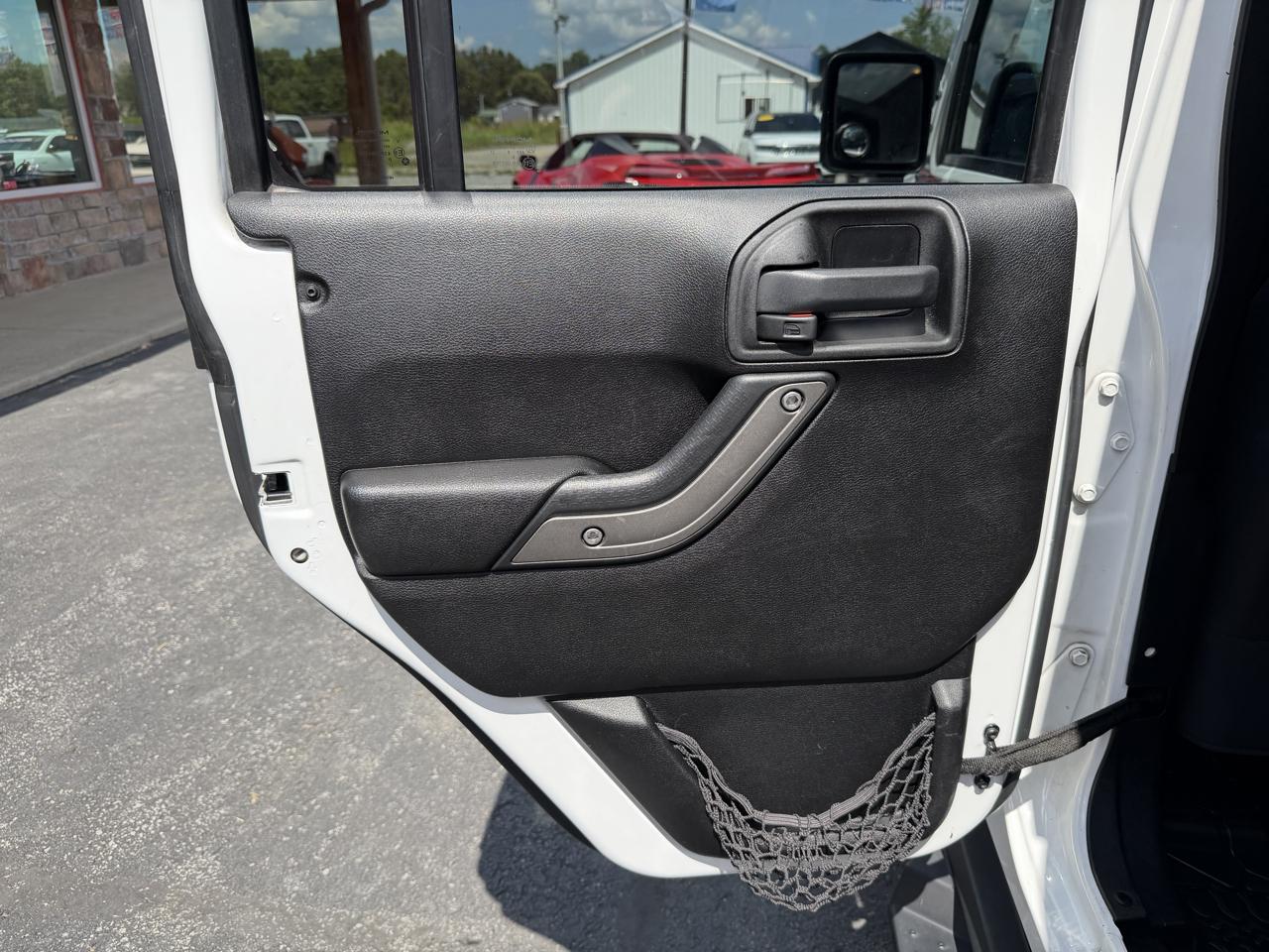 Jeep Wrangler Unlimited 4WD 4dr Sport 2014