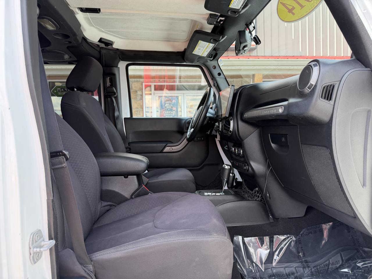 Jeep Wrangler Unlimited 4WD 4dr Sport 2014