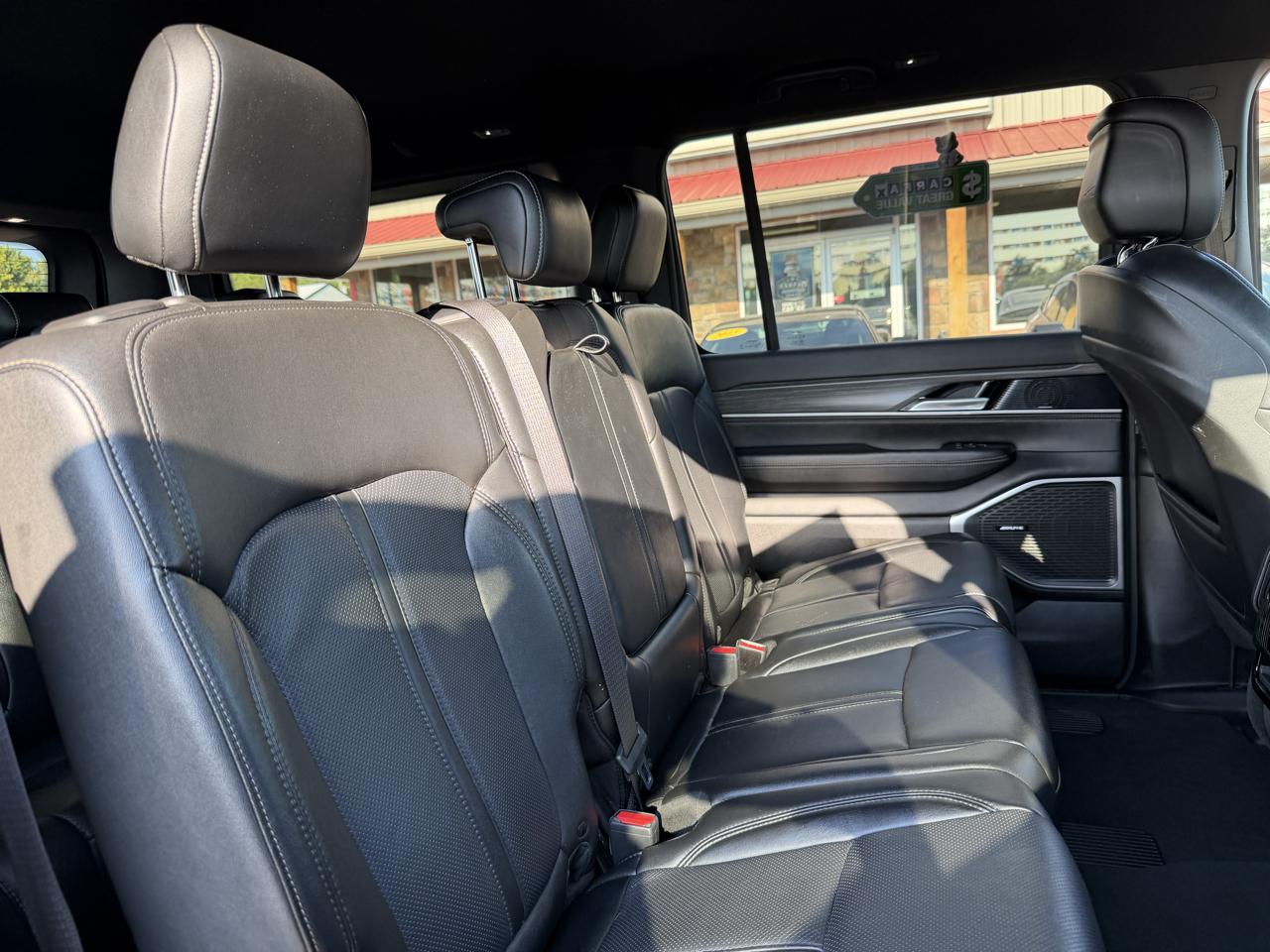 Jeep Wagoneer Series II 4x4 2024