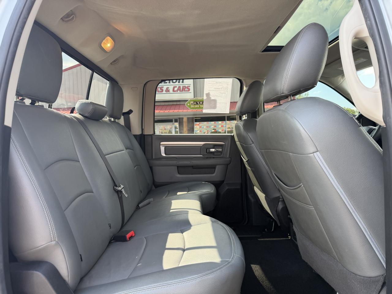RAM 2500 4WD Crew Cab 149" SLT 2014