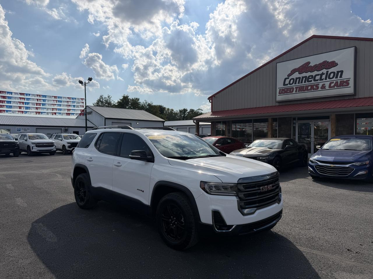 GMC Acadia AWD 4dr AT4 2023