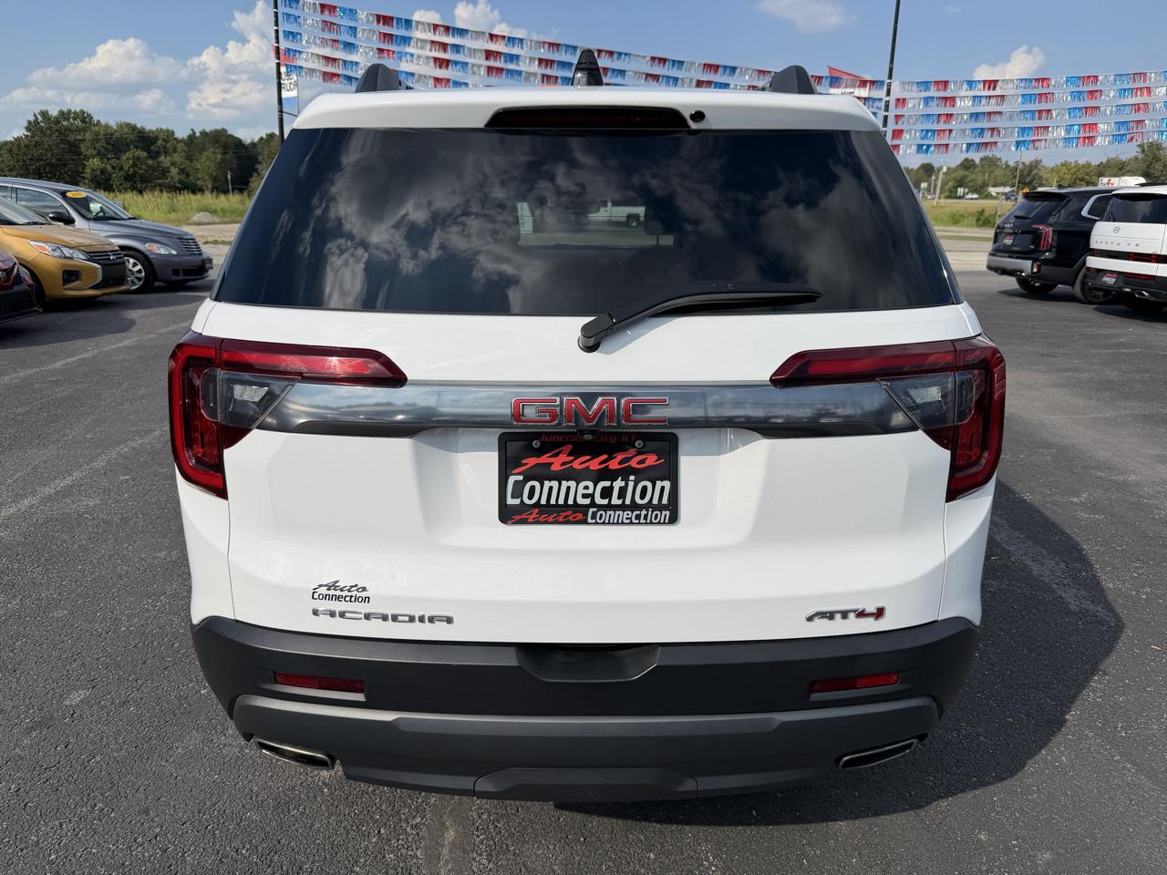 GMC Acadia AWD 4dr AT4 2023