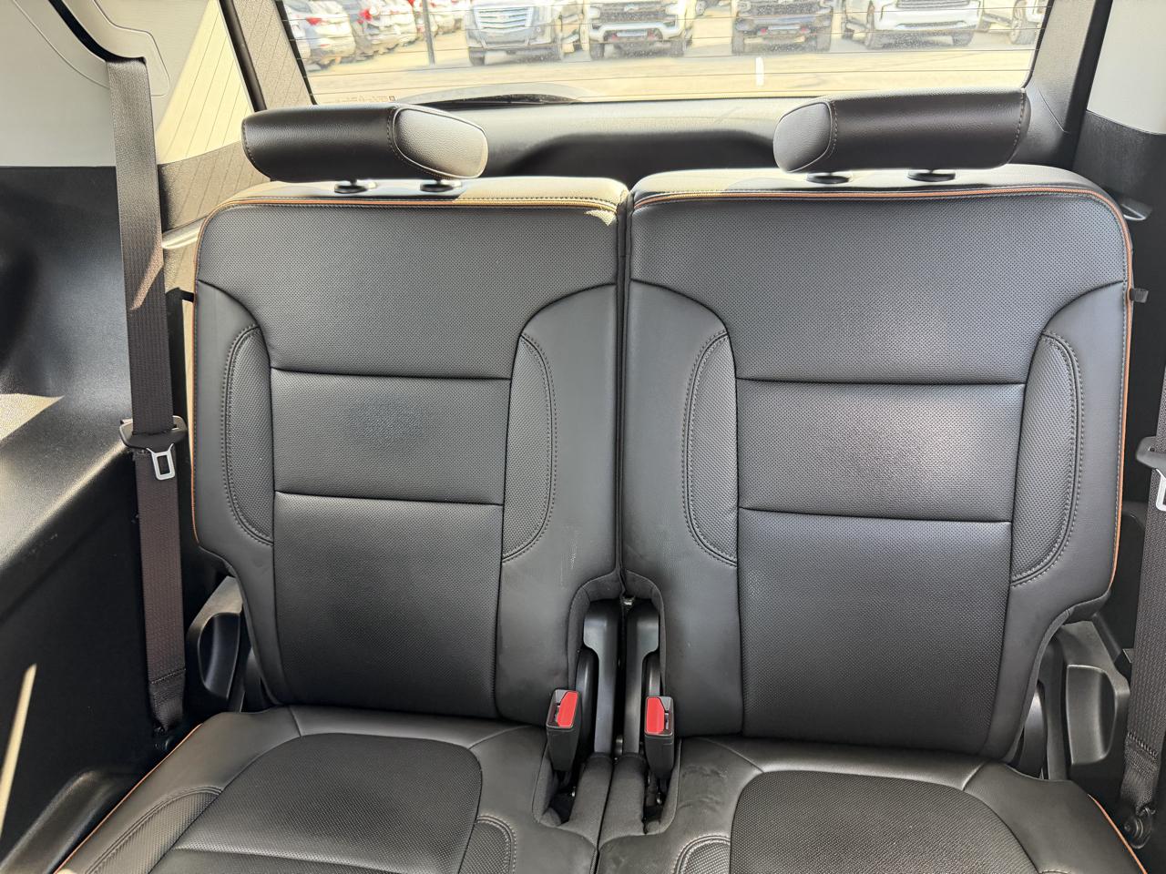 GMC Acadia AWD 4dr AT4 2023