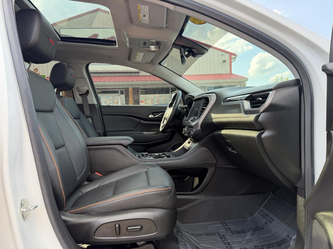 GMC Acadia AWD 4dr AT4 2023