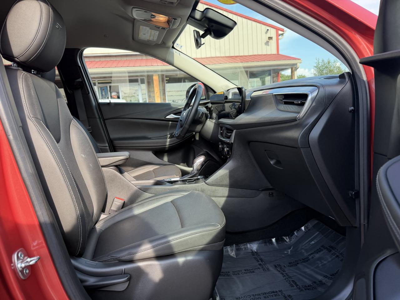 Buick Encore GX FWD 4dr Sport Touring 2024