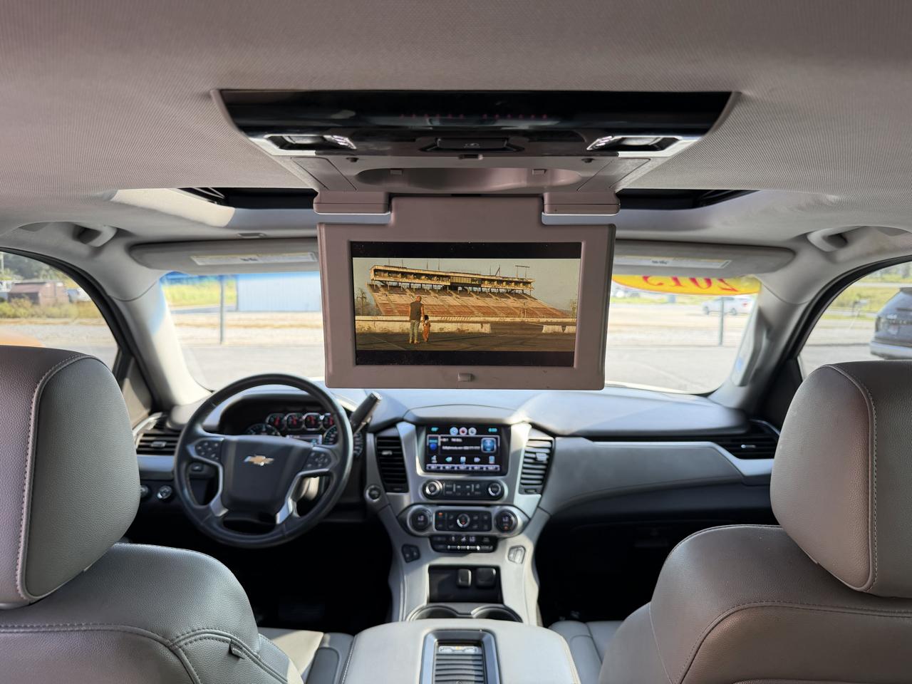 Chevrolet Suburban 4WD 4dr LT 2015