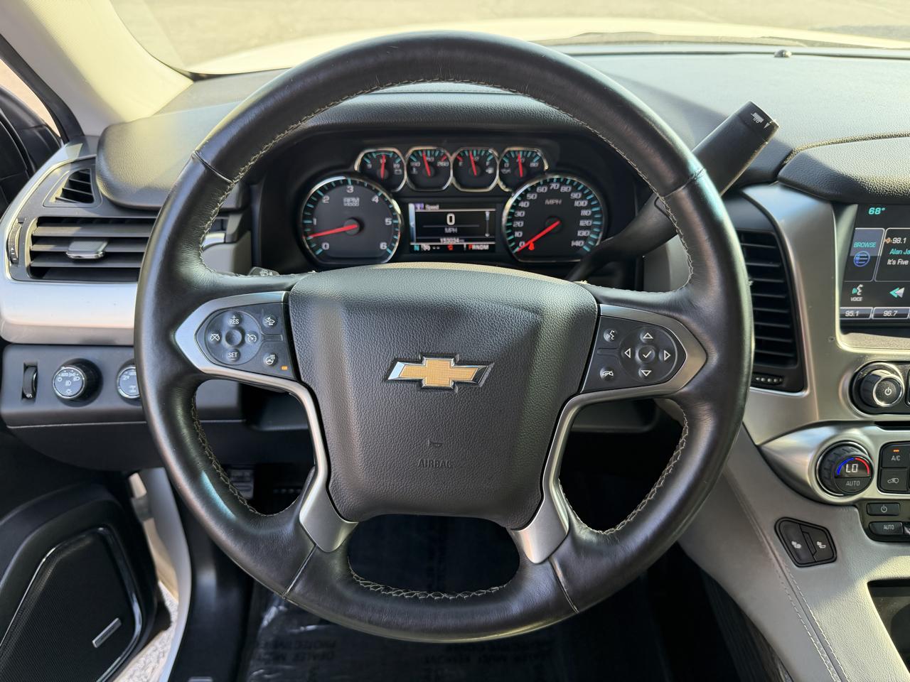 Chevrolet Suburban 4WD 4dr LT 2015