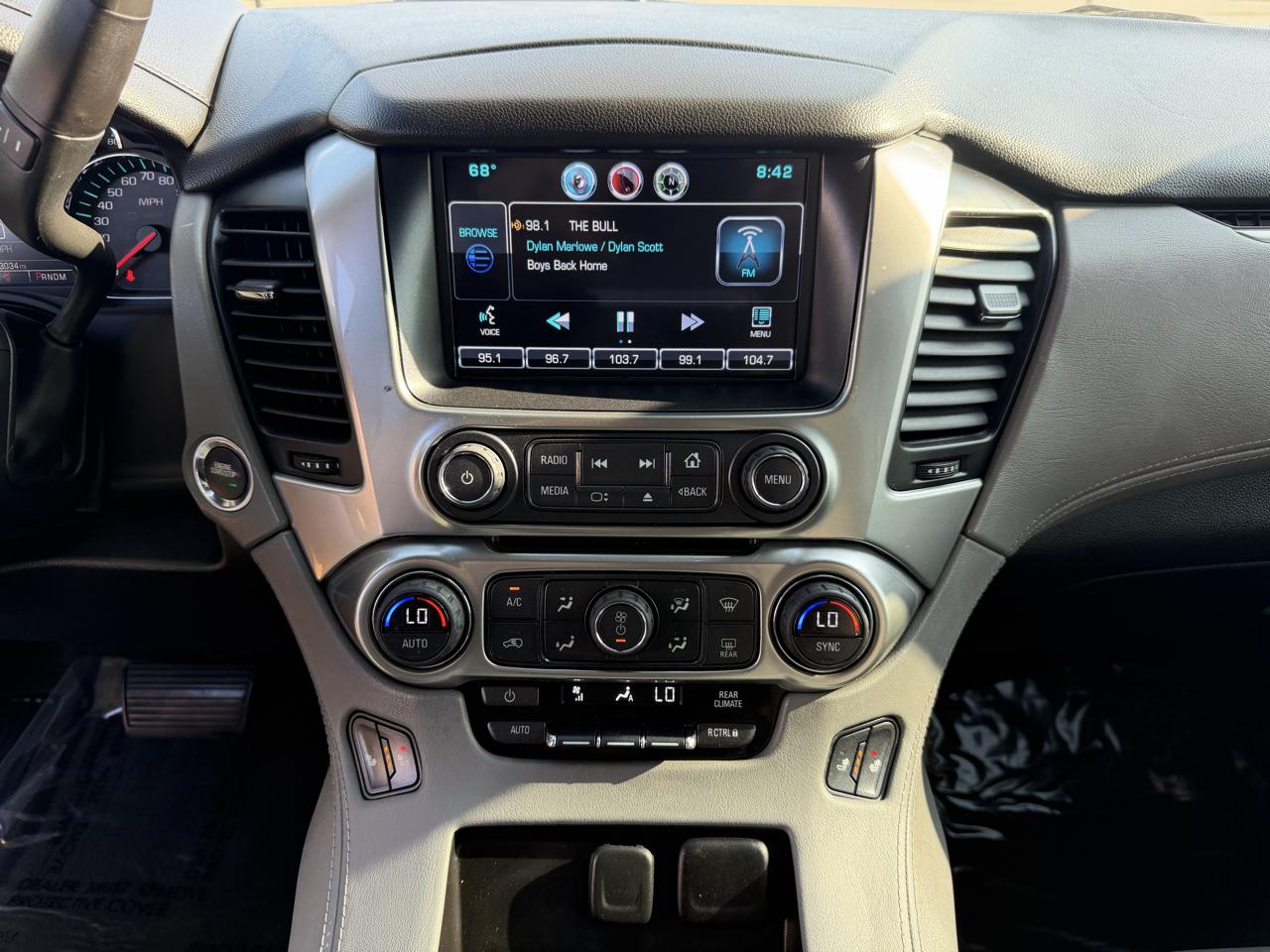 Chevrolet Suburban 4WD 4dr LT 2015