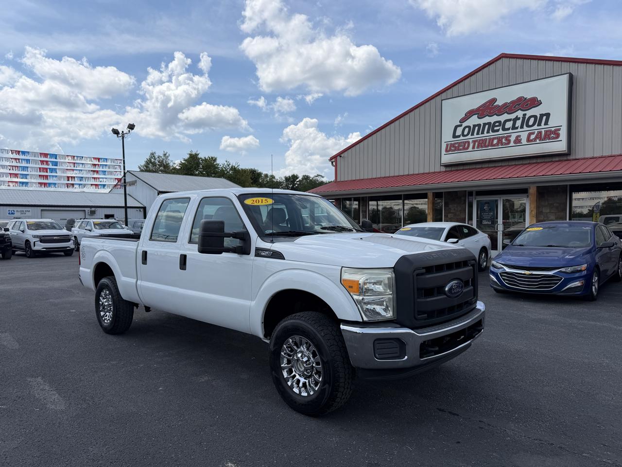 Ford Super Duty F-250 SRW XL 4WD Crew Cab 6.75' Box 2015