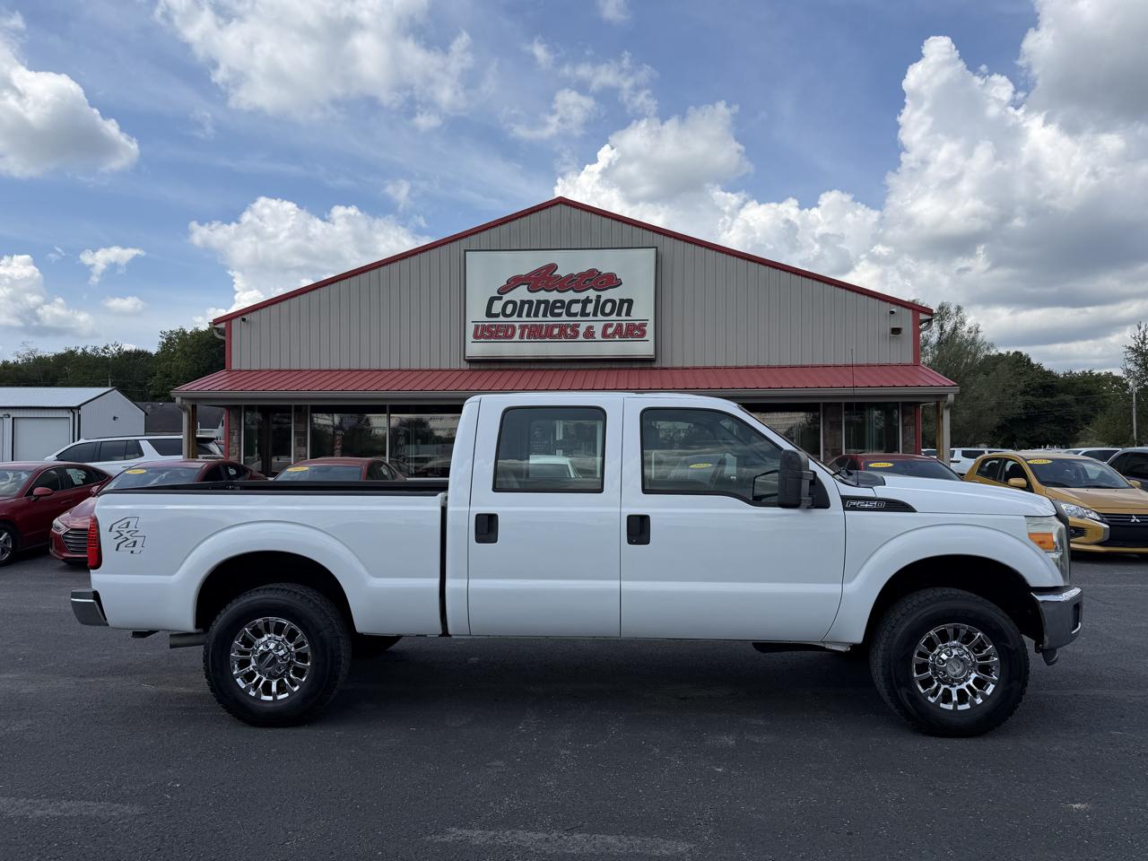 Ford Super Duty F-250 SRW XL 4WD Crew Cab 6.75' Box 2015