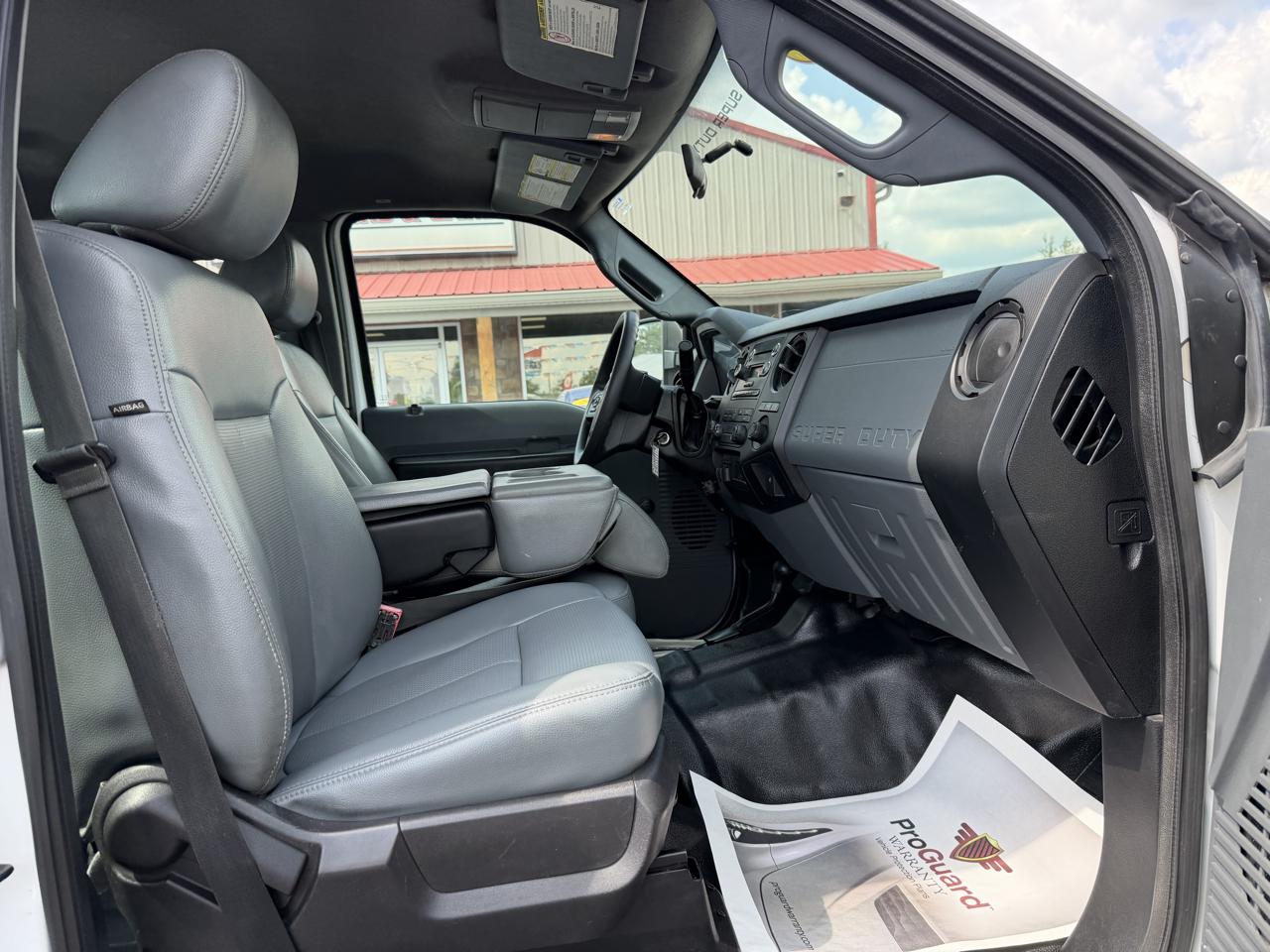 Ford Super Duty F-250 SRW XL 4WD Crew Cab 6.75' Box 2015