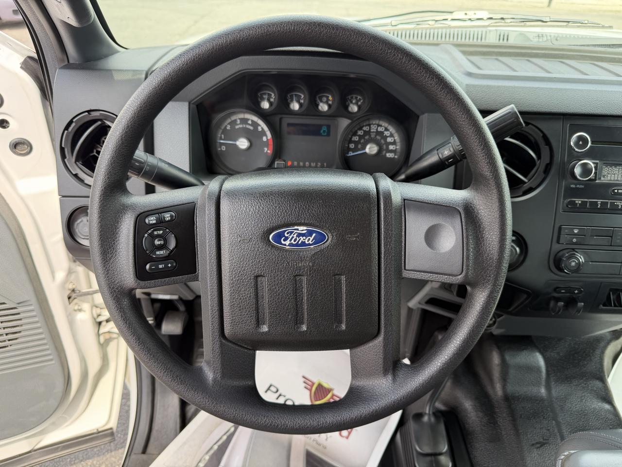 Ford Super Duty F-250 SRW XL 4WD Crew Cab 6.75' Box 2015