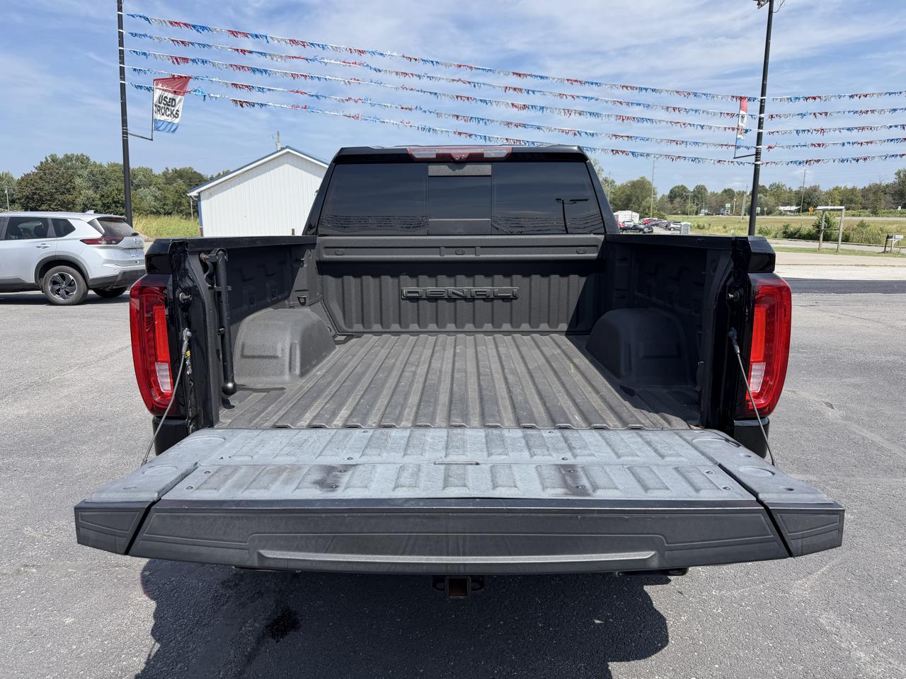GMC Sierra 1500 4WD Crew Cab 147" Denali 2020