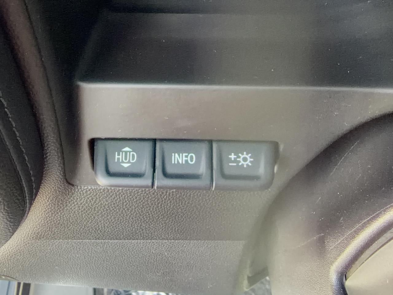 GMC Sierra 1500 4WD Crew Cab 147" Denali 2020