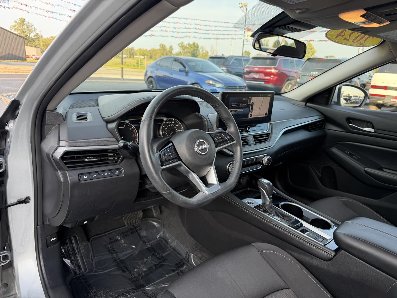Nissan Altima 2.5 SV Sedan 2024