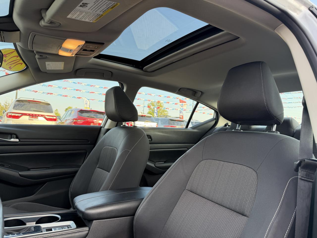 Nissan Altima 2.5 SV Sedan 2024