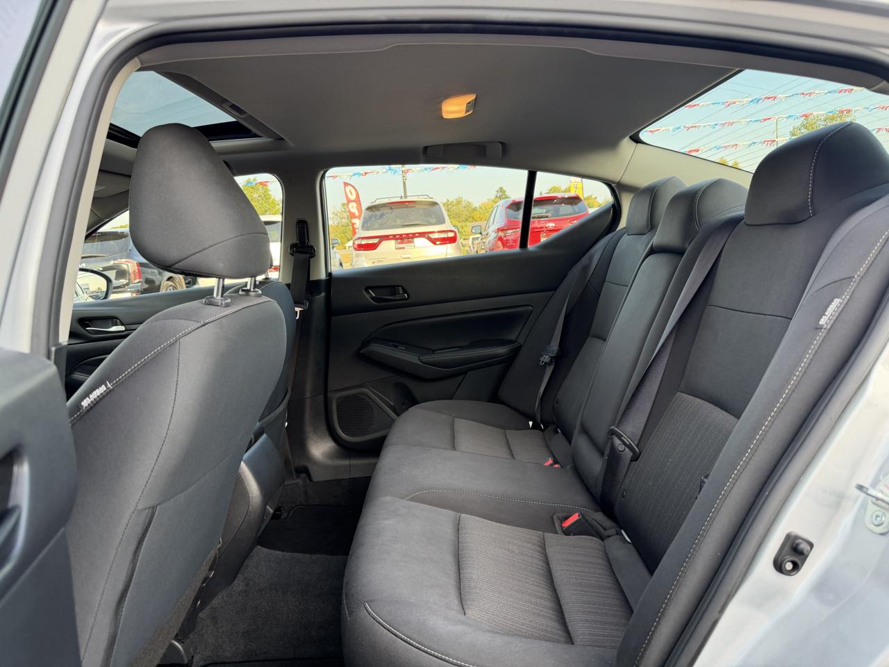Nissan Altima 2.5 SV Sedan 2024