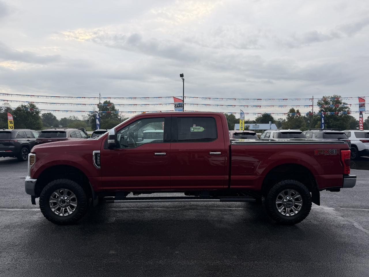 Ford Super Duty F-250 SRW 4WD Crew Cab 156" Lariat 2019