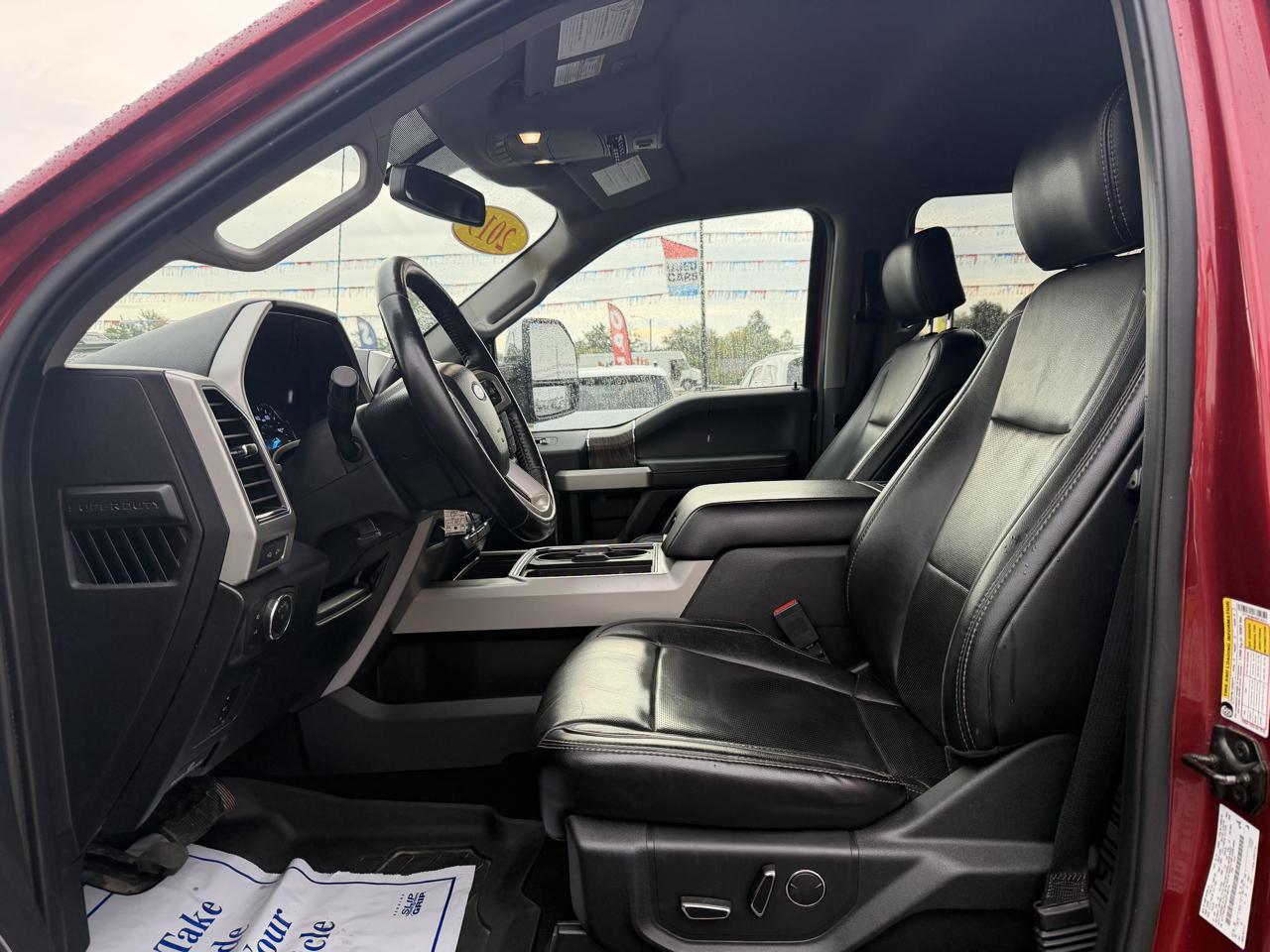 Ford Super Duty F-250 SRW 4WD Crew Cab 156" Lariat 2019