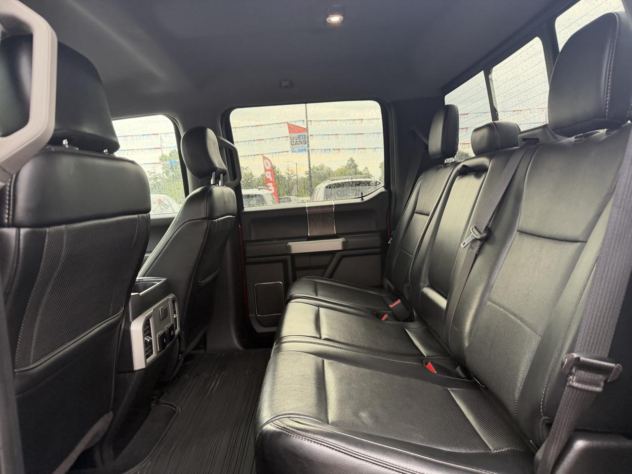Ford Super Duty F-250 SRW 4WD Crew Cab 156" Lariat 2019