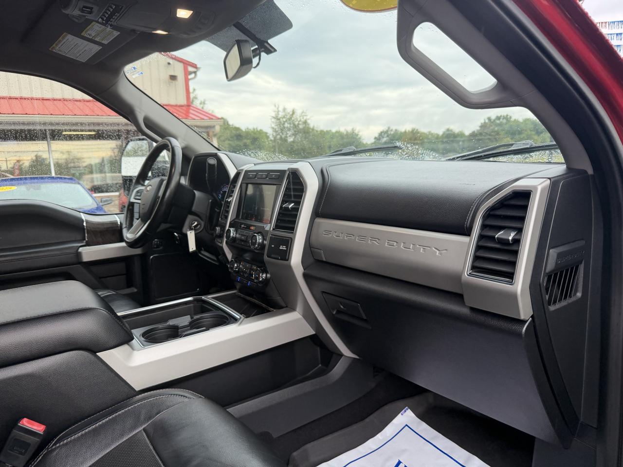 Ford Super Duty F-250 SRW 4WD Crew Cab 156" Lariat 2019