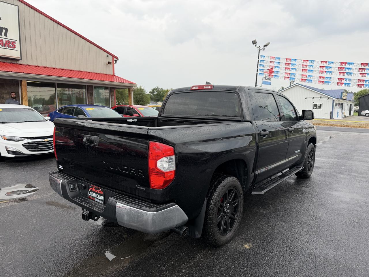 Toyota Tundra 2WD SR5 CrewMax 5.5' Bed 5.7L (Natl) 2021