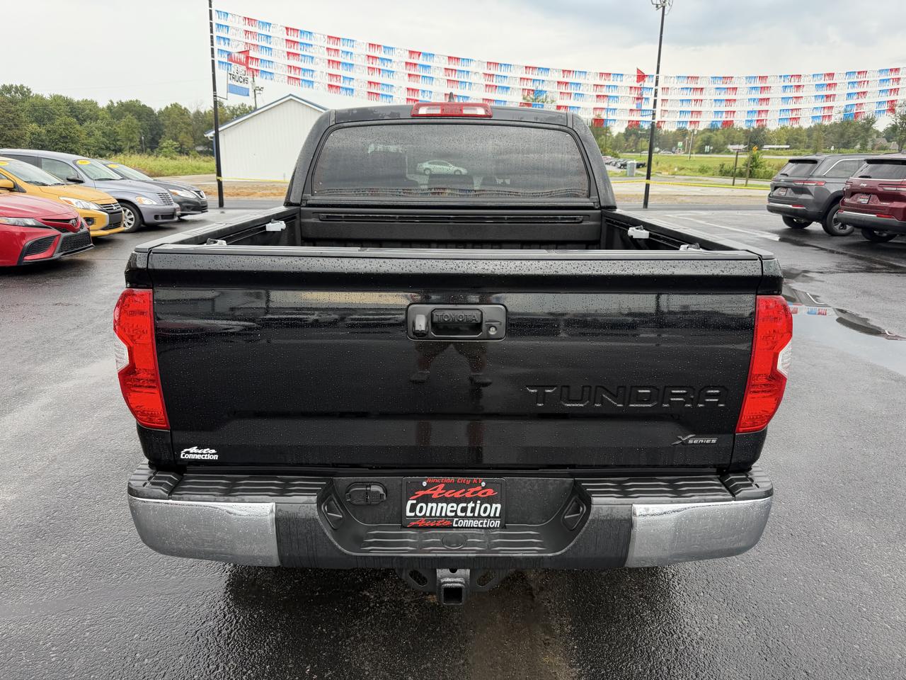 Toyota Tundra 2WD SR5 CrewMax 5.5' Bed 5.7L (Natl) 2021