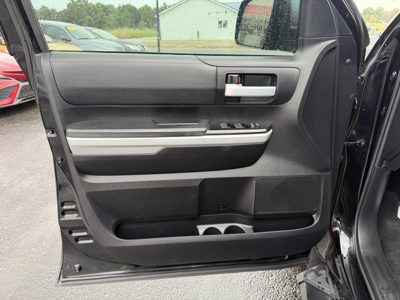 Toyota Tundra 2WD SR5 CrewMax 5.5' Bed 5.7L (Natl) 2021
