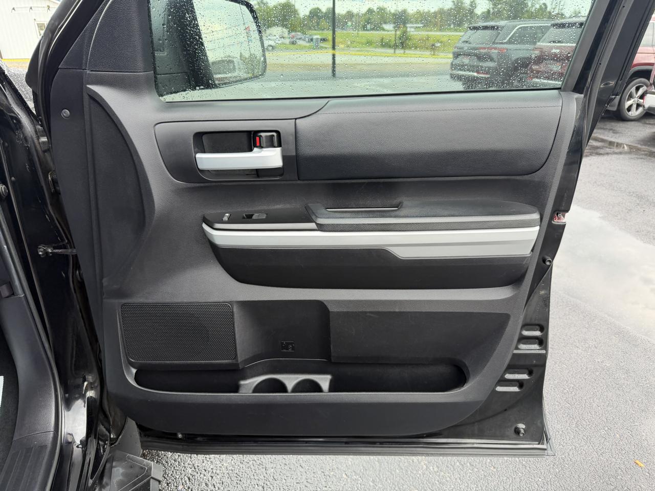 Toyota Tundra 2WD SR5 CrewMax 5.5' Bed 5.7L (Natl) 2021