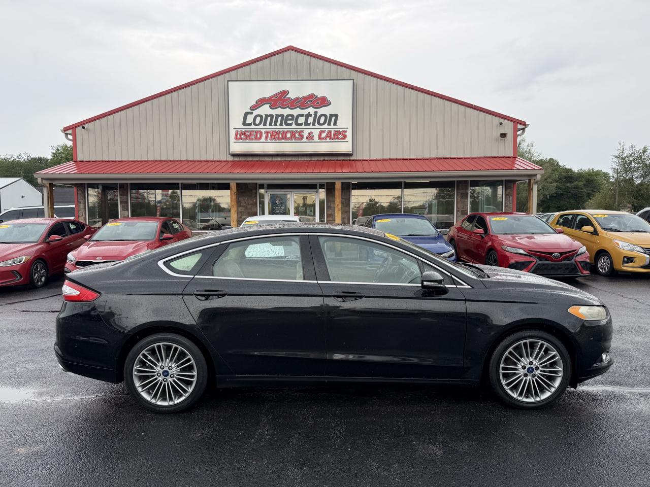Ford Fusion 4dr Sdn SE FWD 2014
