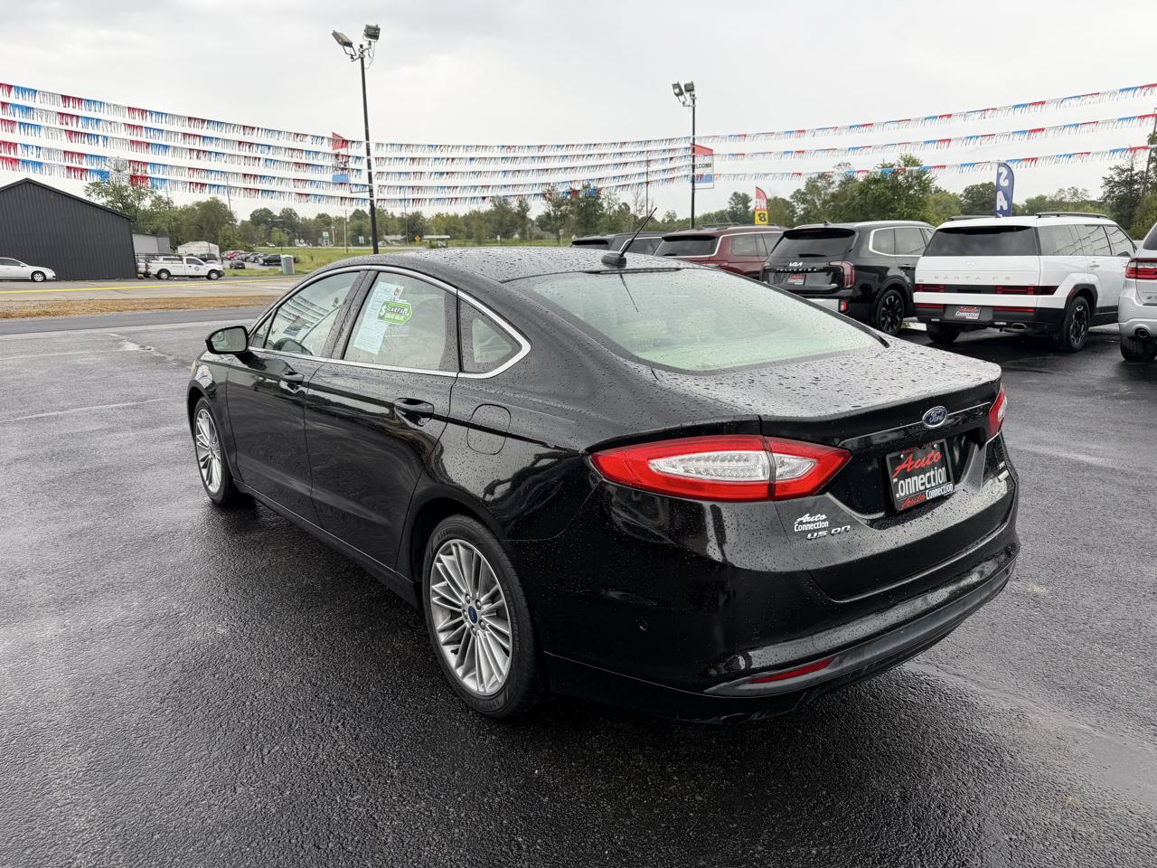 Ford Fusion 4dr Sdn SE FWD 2014